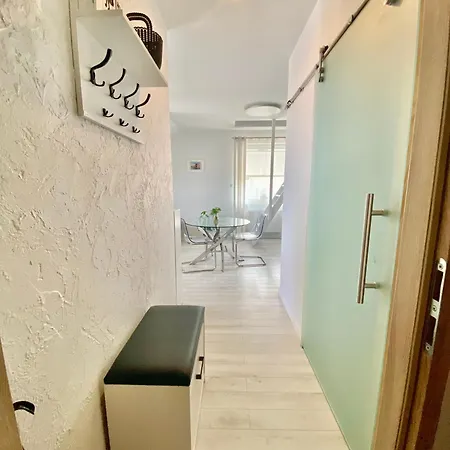 Nad Jarem Balcony Free Parking Piekne Tereny Zielone I Stawy 그단스크