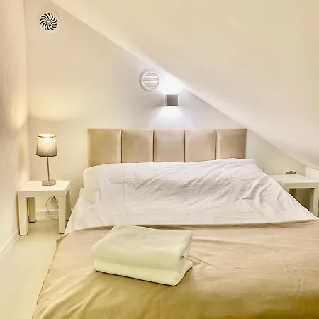 Nad Jarem Balcony Free Parking Piekne Tereny Zielone I Stawy