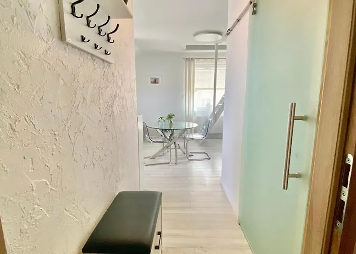 Nad Jarem Balcony Free Parking Piekne Tereny Zielone I Stawy Гданьск