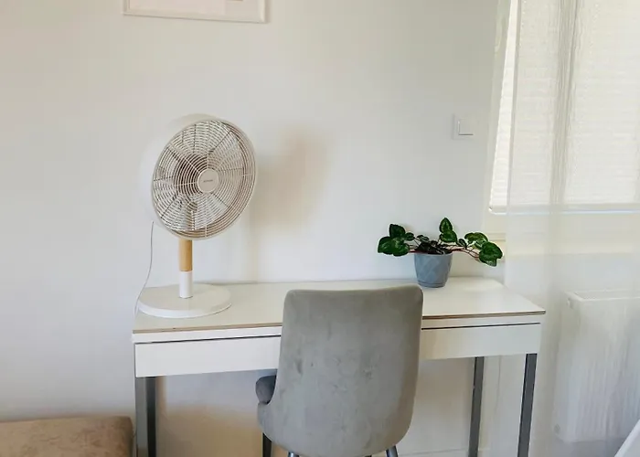 Nad Jarem Balcony Free Parking Piekne Tereny Zielone I Stawy Апартаменты