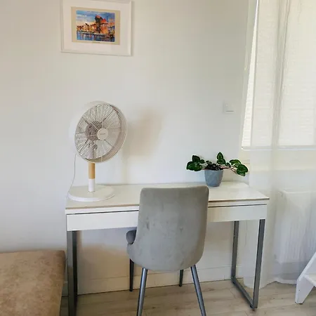 Nad Jarem Balcony Free Parking Piękne Tereny Zielone I Stawy Apartament